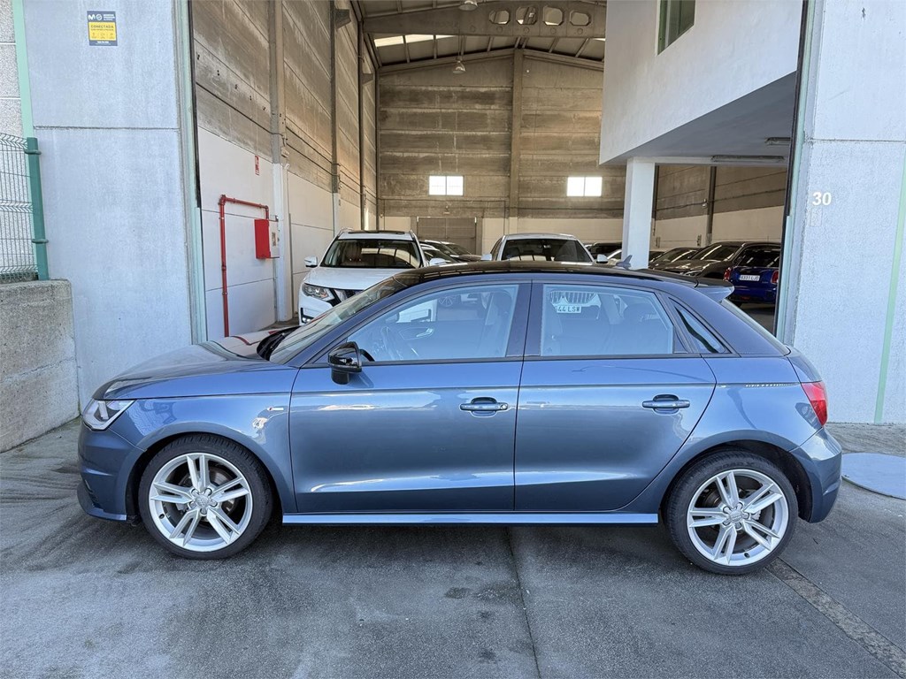 Foto 14 AUDI A1 1.0TFSI SLINE