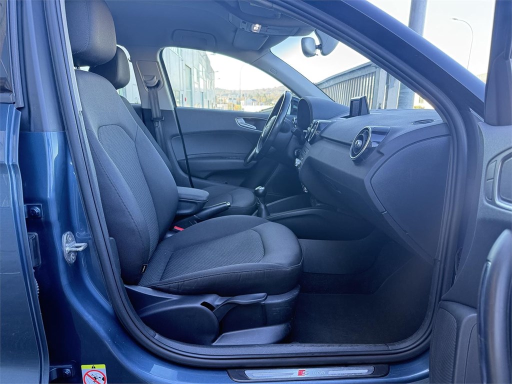 Foto 3 AUDI A1 1.0TFSI SLINE