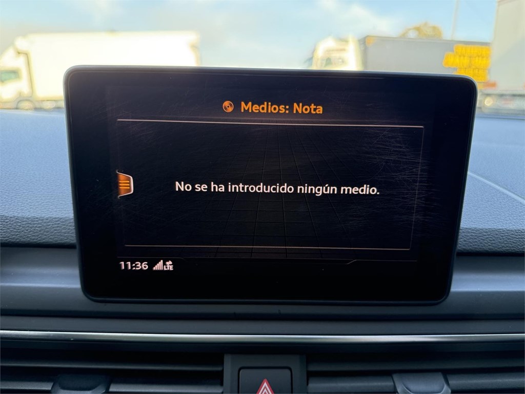 Foto 15 AUDI A4 AVANT 2.0TDI SLINE STRONIC