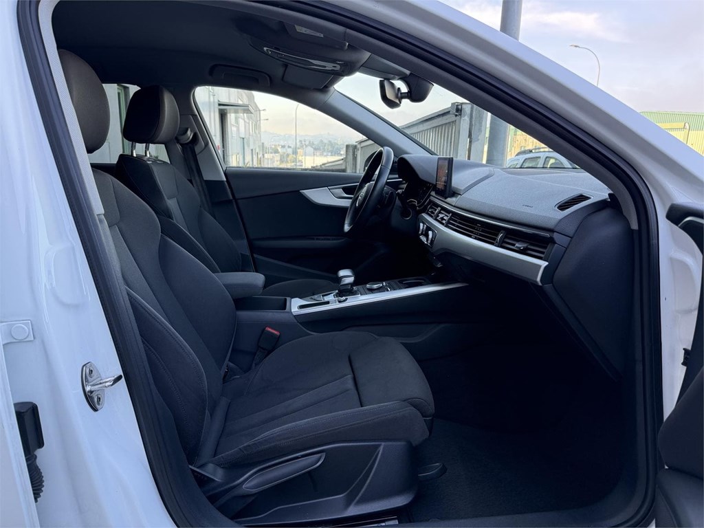 Foto 4 AUDI A4 AVANT 2.0TDI SLINE STRONIC