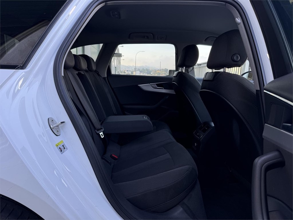 Foto 6 AUDI A4 AVANT 2.0TDI SLINE STRONIC