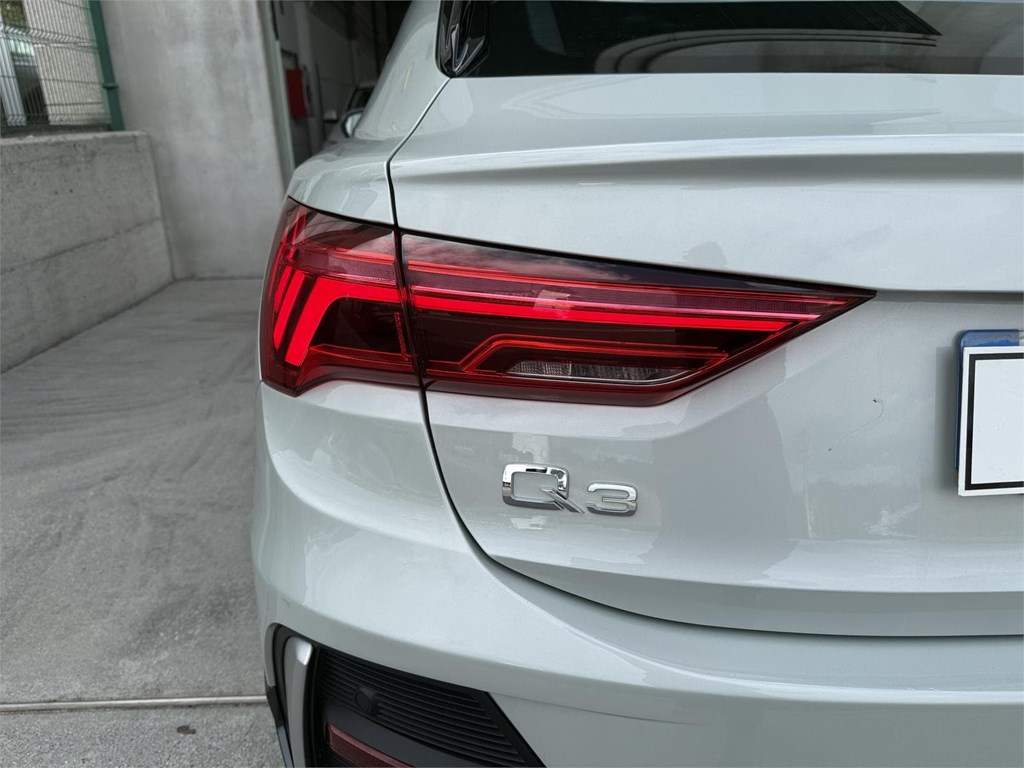 Foto 26 AUDI Q3 SPORTBACK 35TDI SLINE STRONIC