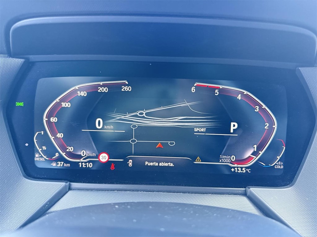 Foto 13 BMW 118D AUT. F40 M SPORT