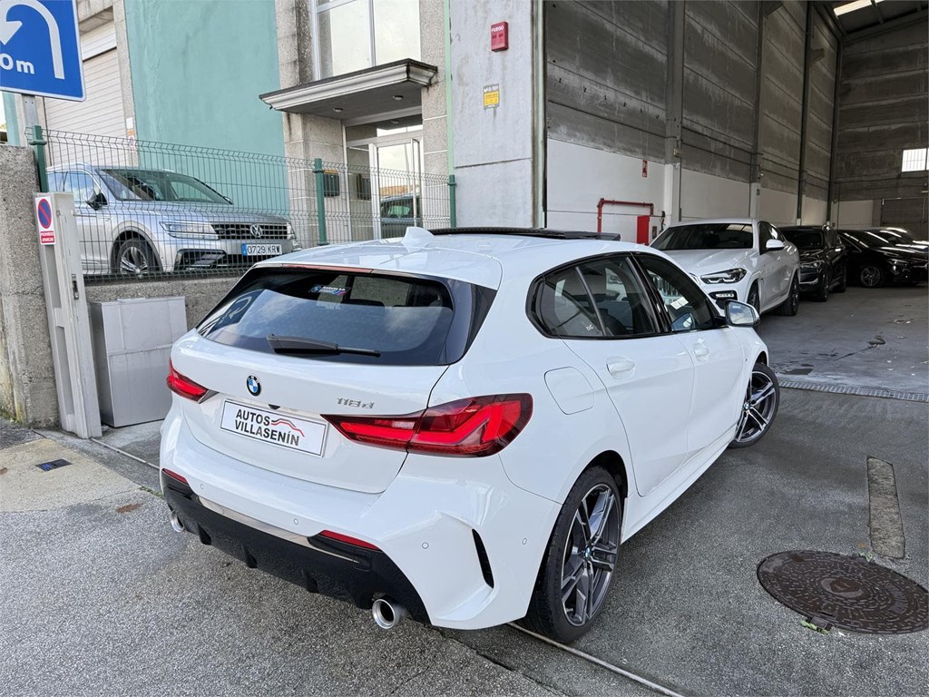 Foto 23 BMW 118D AUT. F40 M SPORT