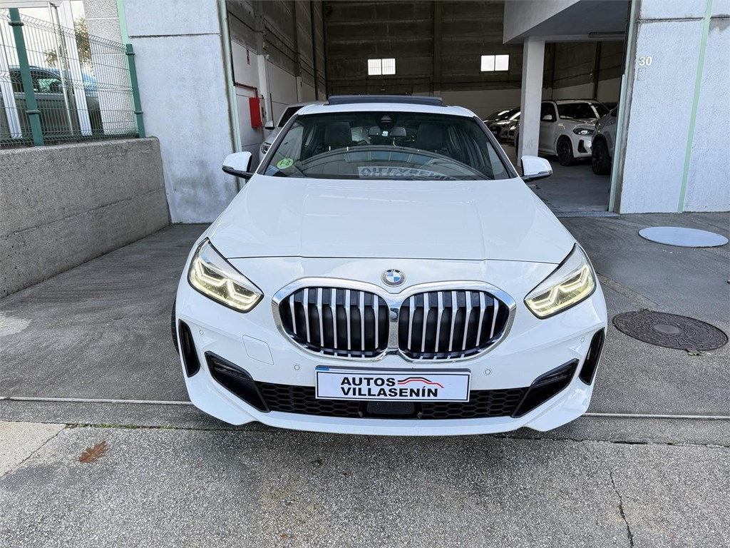 Foto 2 BMW 118D AUT. F40 M SPORT