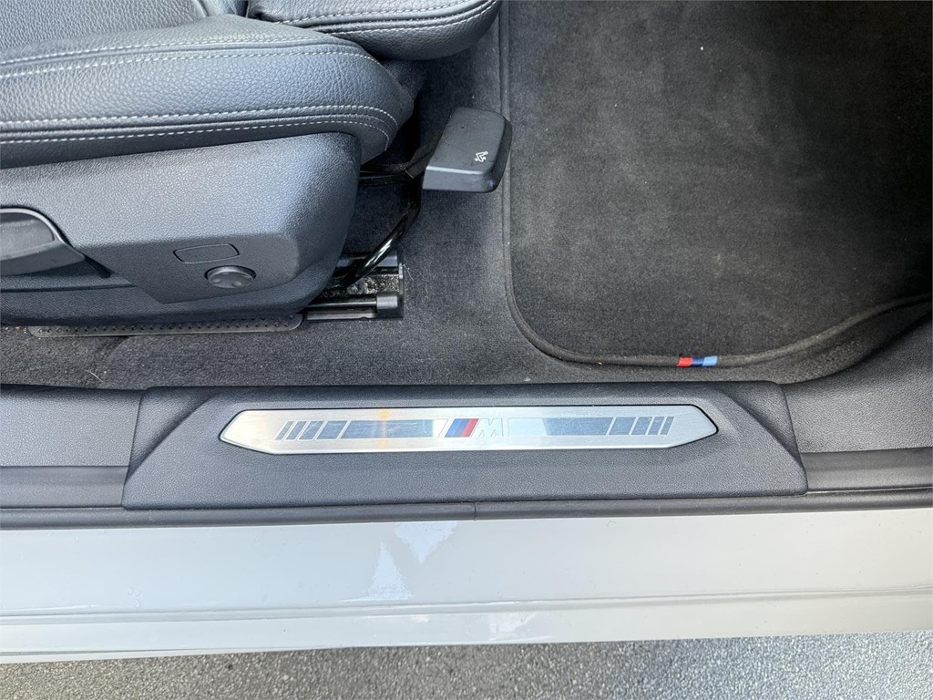 Foto 4 BMW 118D AUT. F40 M SPORT