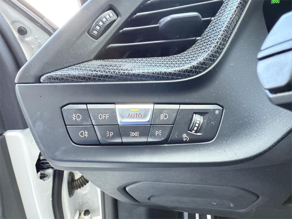 Foto 9 BMW 118D AUT. F40 M SPORT