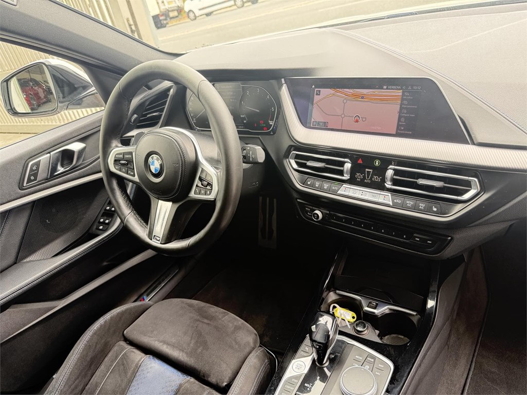 Foto 4 BMW 118D AUT F40 M SPORT