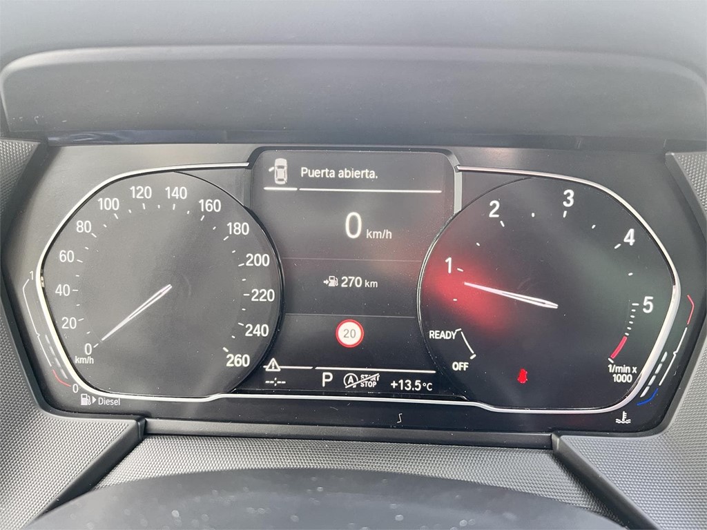 Foto 14 BMW 118D F40 M SPORT