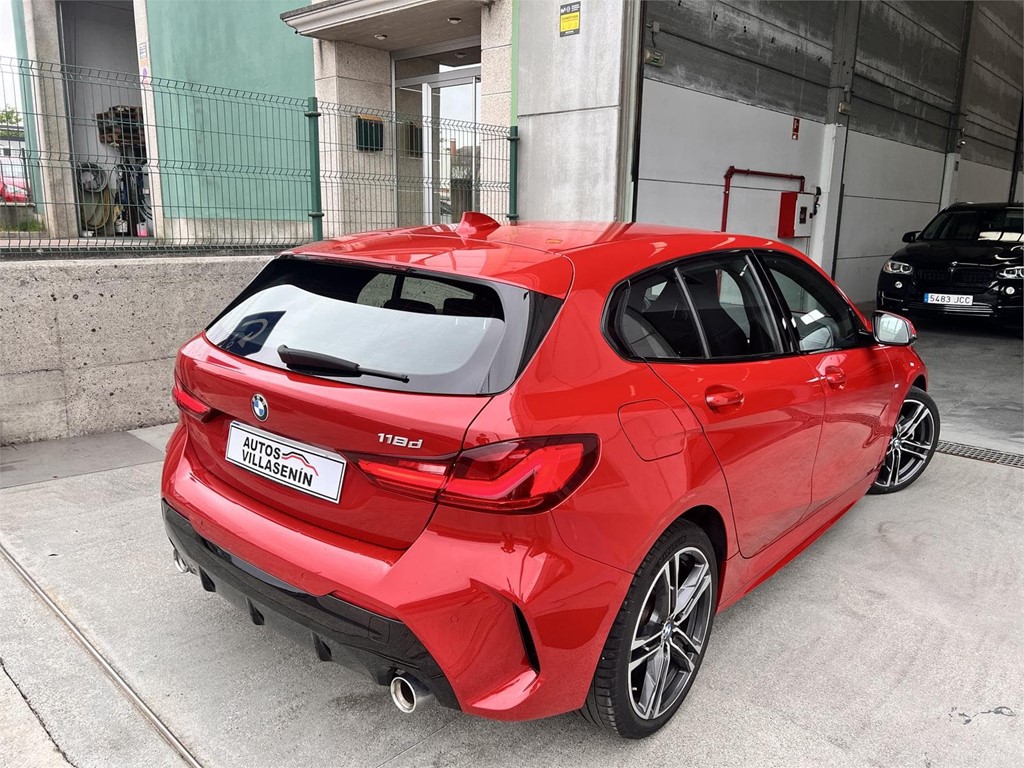 Foto 19 BMW 118D M SPORT