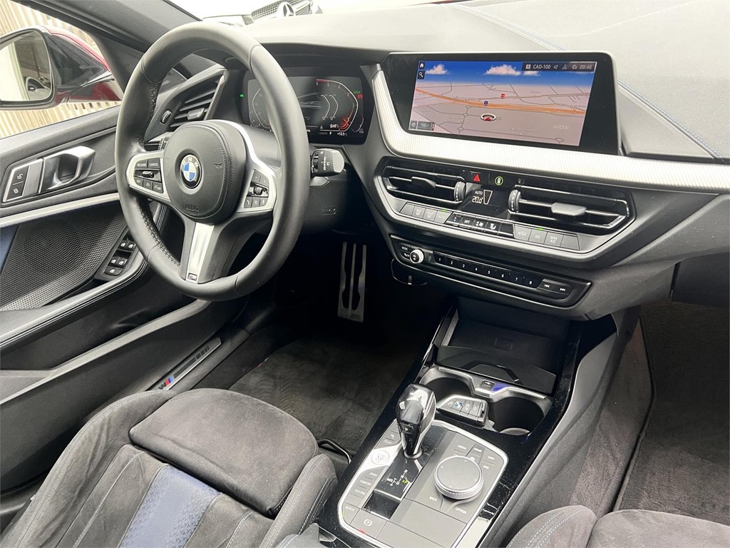 Foto 6 BMW 118D M SPORT
