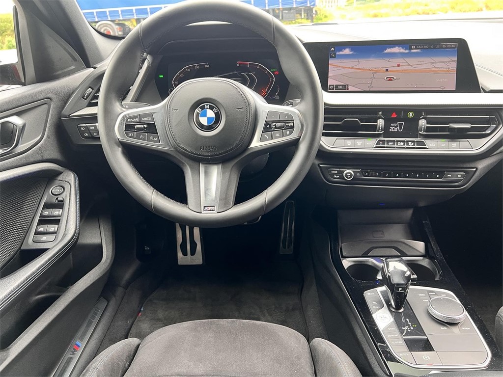 Foto 9 BMW 118D M SPORT