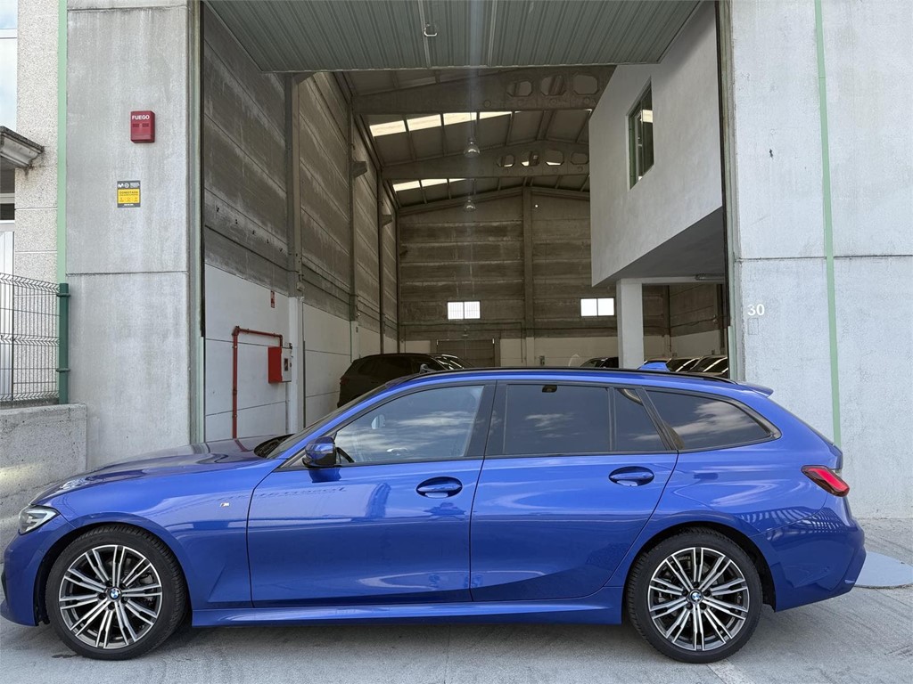 Foto 19 BMW 320D TOURING G21 M SPORT
