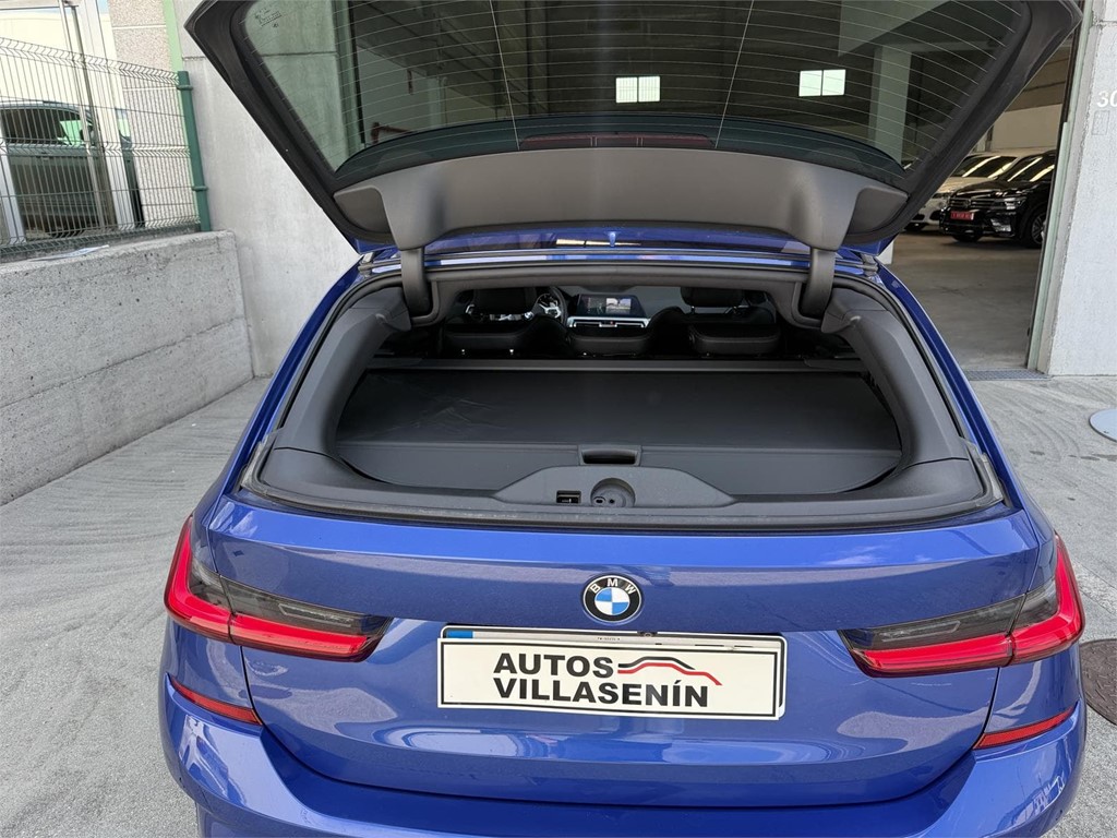 Foto 23 BMW 320D TOURING G21 M SPORT