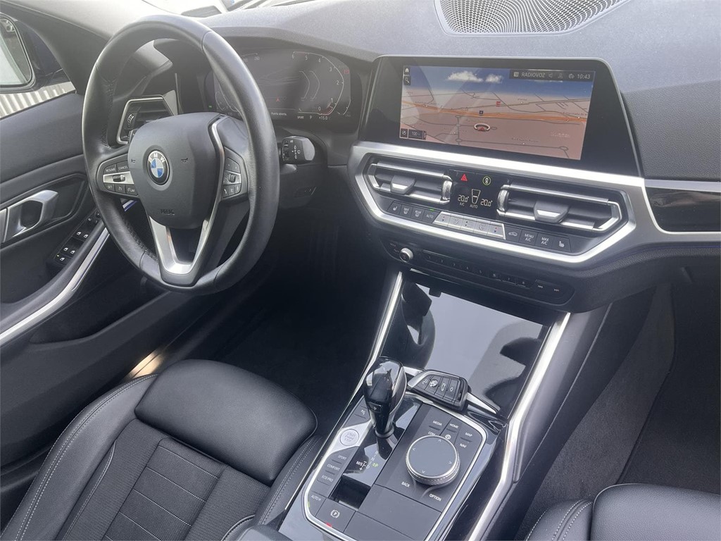 Foto 4 BMW 320D XDRIVE AUT SPORT TOURING G21