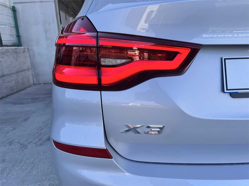 Foto 17 BMW X3 20D XDRIVE X LINE