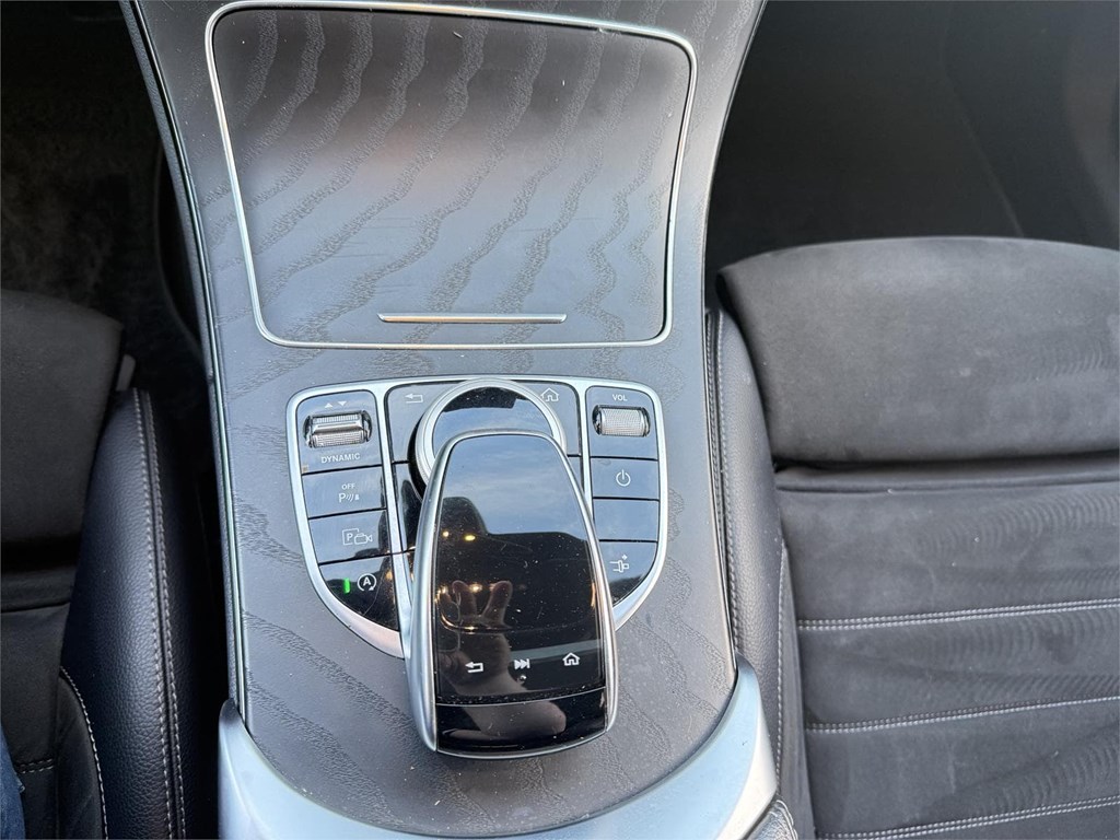 Foto 15 MERCEDES C220D COUPE 9G-TRONIC AMG LINE