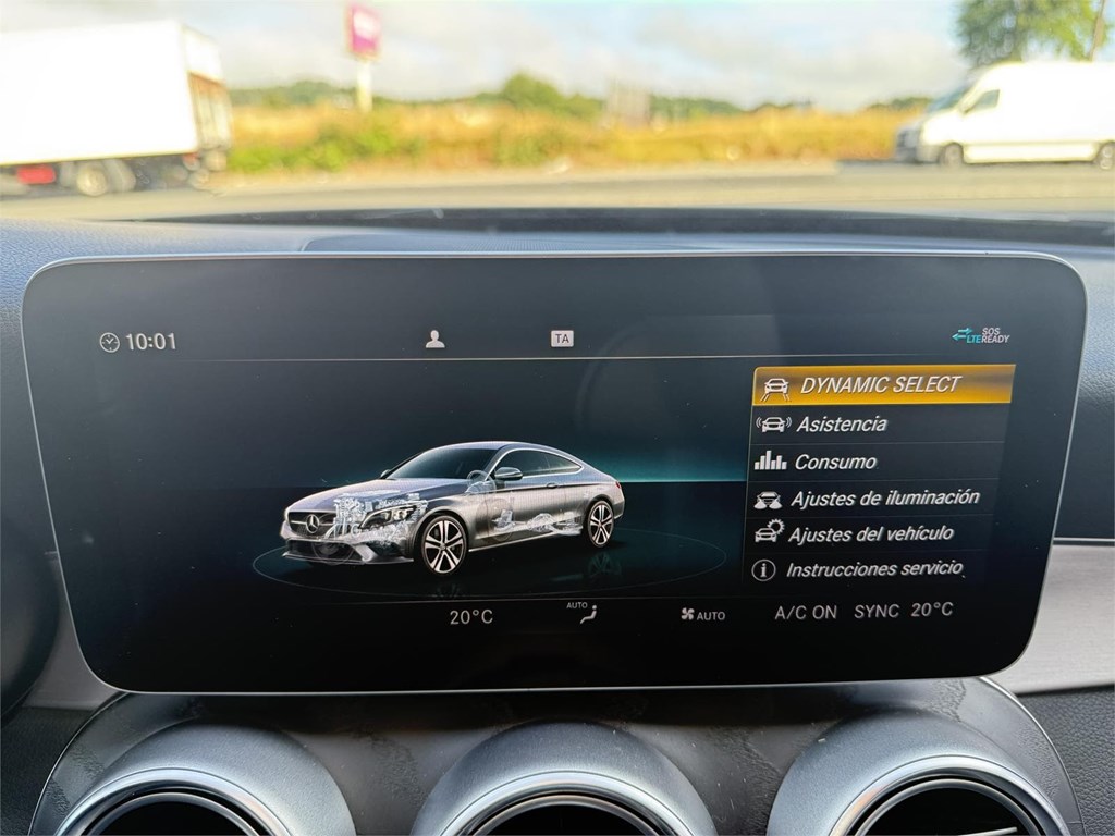 Foto 20 MERCEDES C220D COUPE 9G-TRONIC AMG LINE