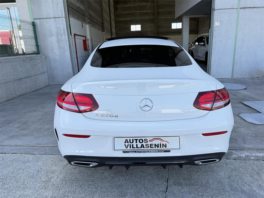 Foto 24 MERCEDES C220D COUPE 9G-TRONIC AMG LINE