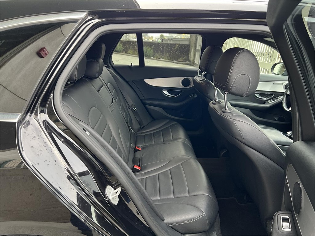 Foto 5 MERCEDES C220D ESTATE AMG LINE