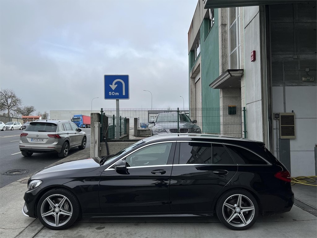 Foto 7 MERCEDES C220D ESTATE AMG LINE
