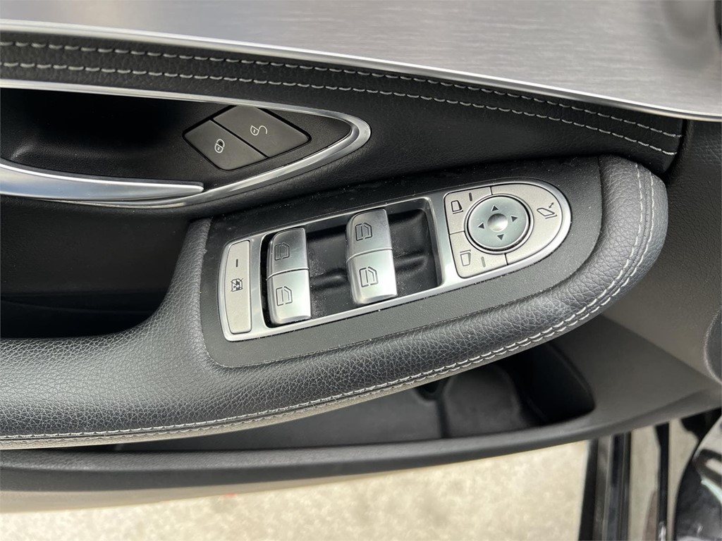 Foto 8 MERCEDES C220D ESTATE AMG LINE