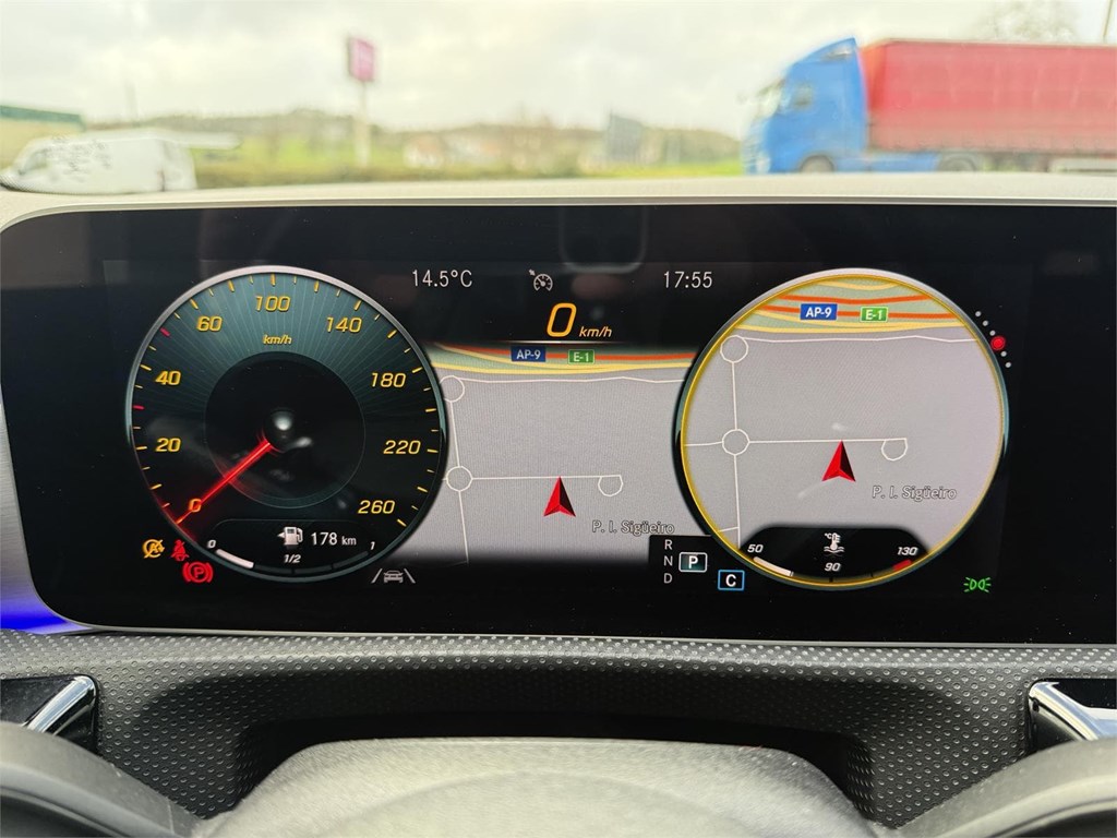 Foto 15 MERCEDES CLA 200D 8G-DCT AMG LINE