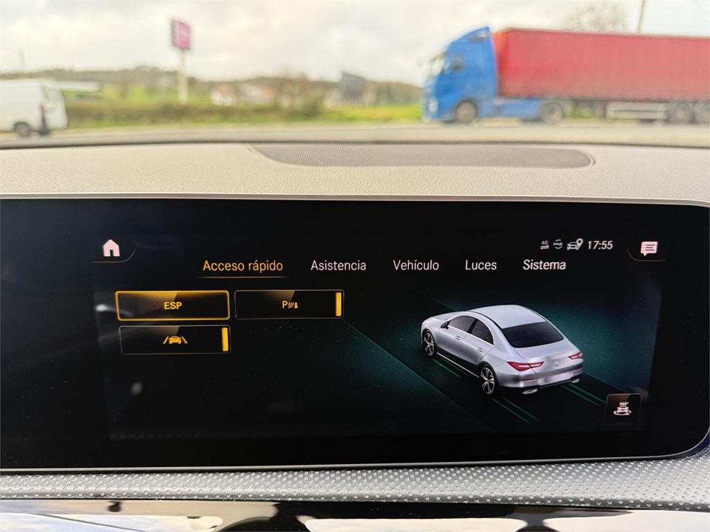 Foto 16 MERCEDES CLA 200D 8G-DCT AMG LINE