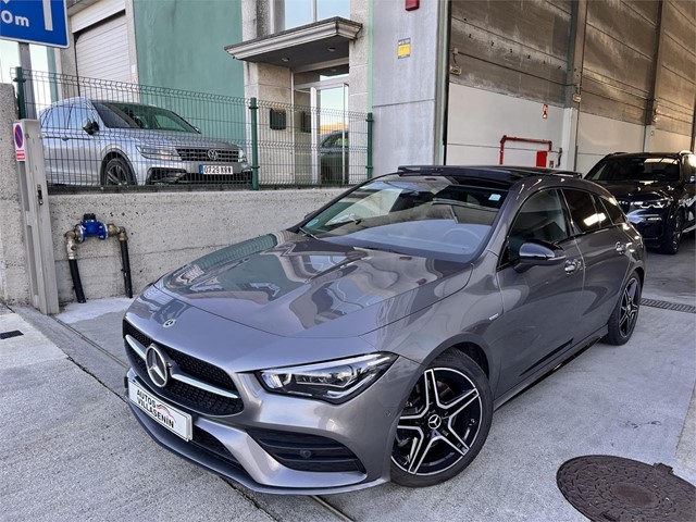 MERCEDES CLA 200D AMG LINE 8G-DCT SHOOTING BRAKE 