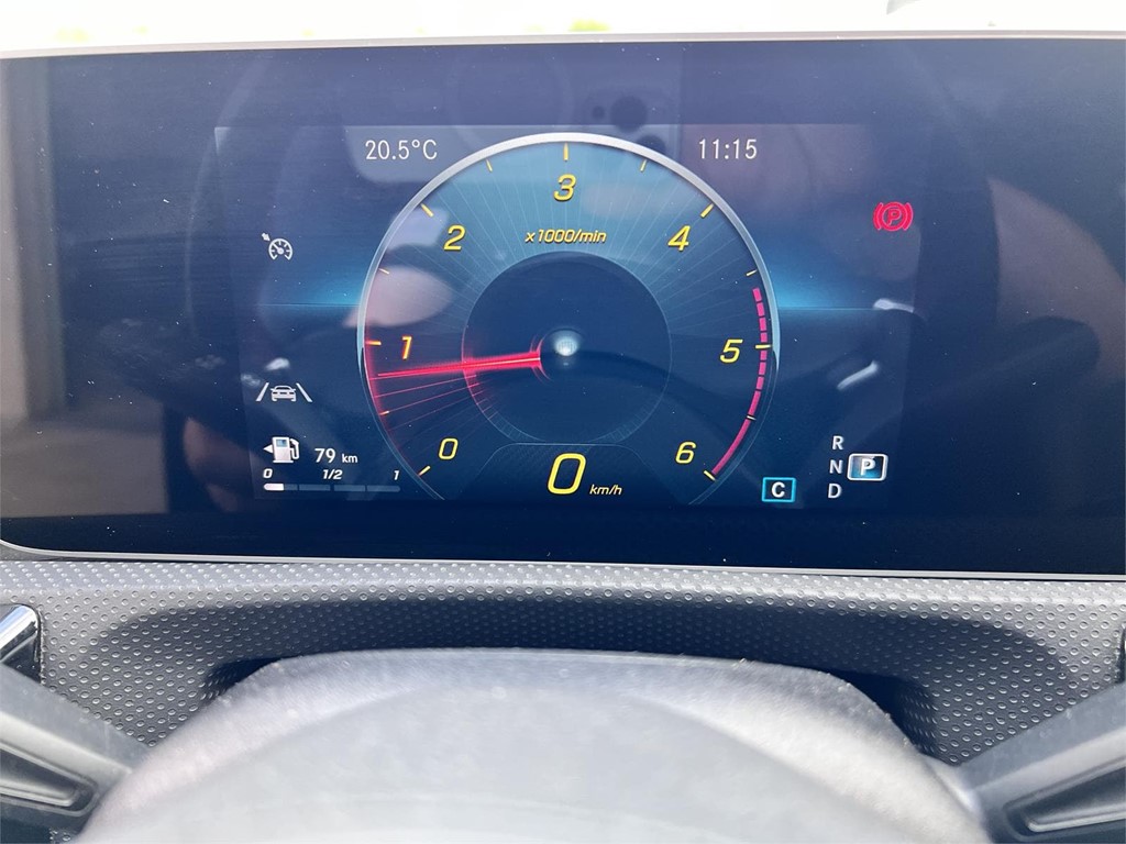 Foto 10 MERCEDES CLA 200D AMG LINE 8G-DCT