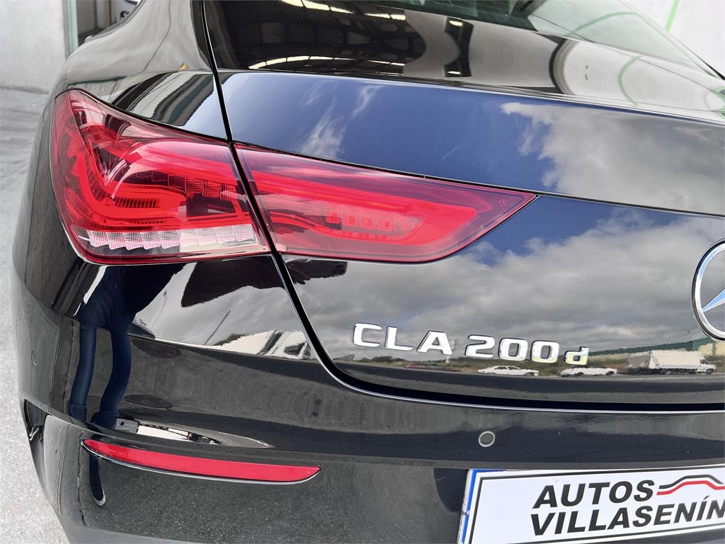 Foto 24 MERCEDES CLA 200D AMG LINE 8G-DCT