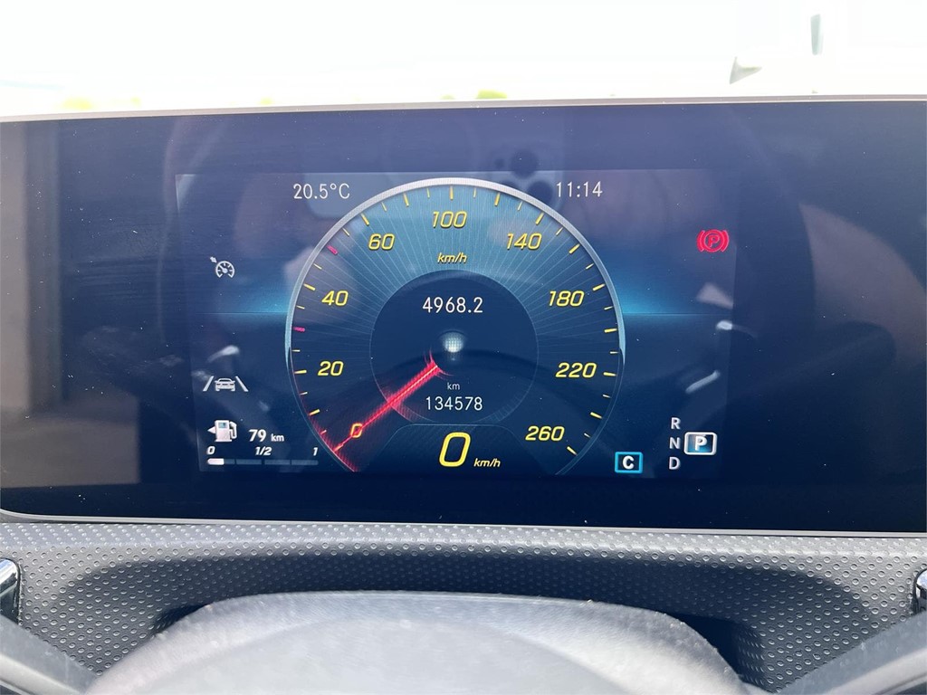 Foto 9 MERCEDES CLA 200D AMG LINE 8G-DCT