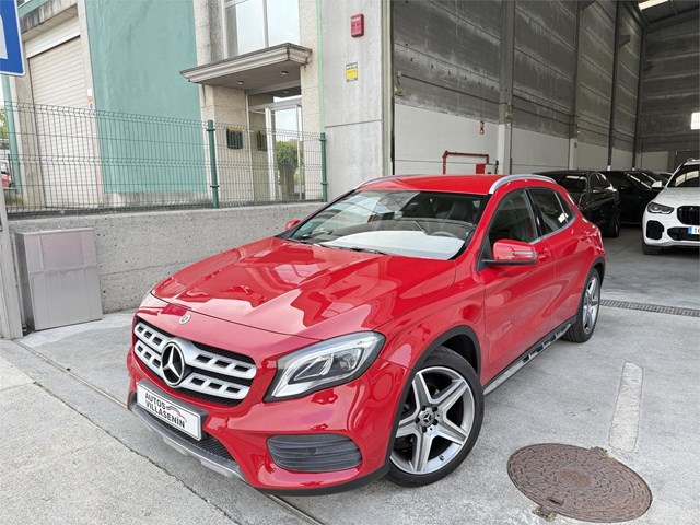 MERCEDES GLA 180 AMG LINE