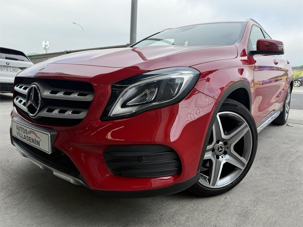 Foto 23 MERCEDES GLA 180 AMG LINE