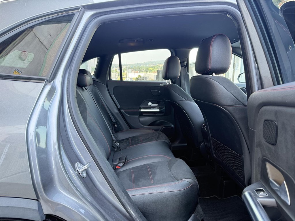 Foto 5 MERCEDES GLA 200D 8G-DCT AMG LINE