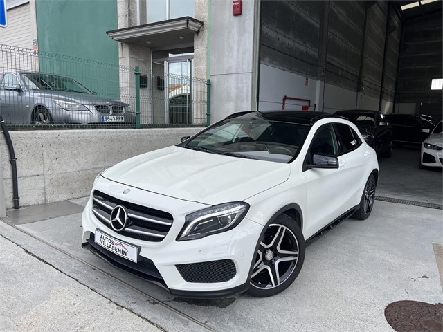 MERCEDES GLA 200D AMG LINE