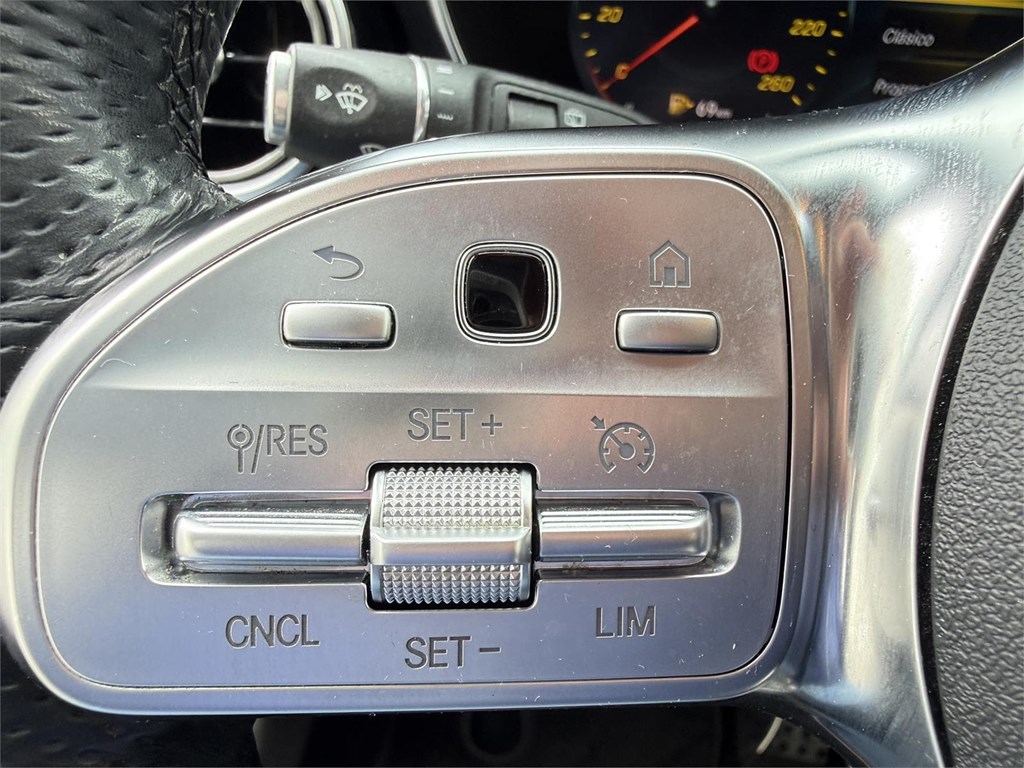 Foto 12 MERCEDES GLC 220D AMG LINE
