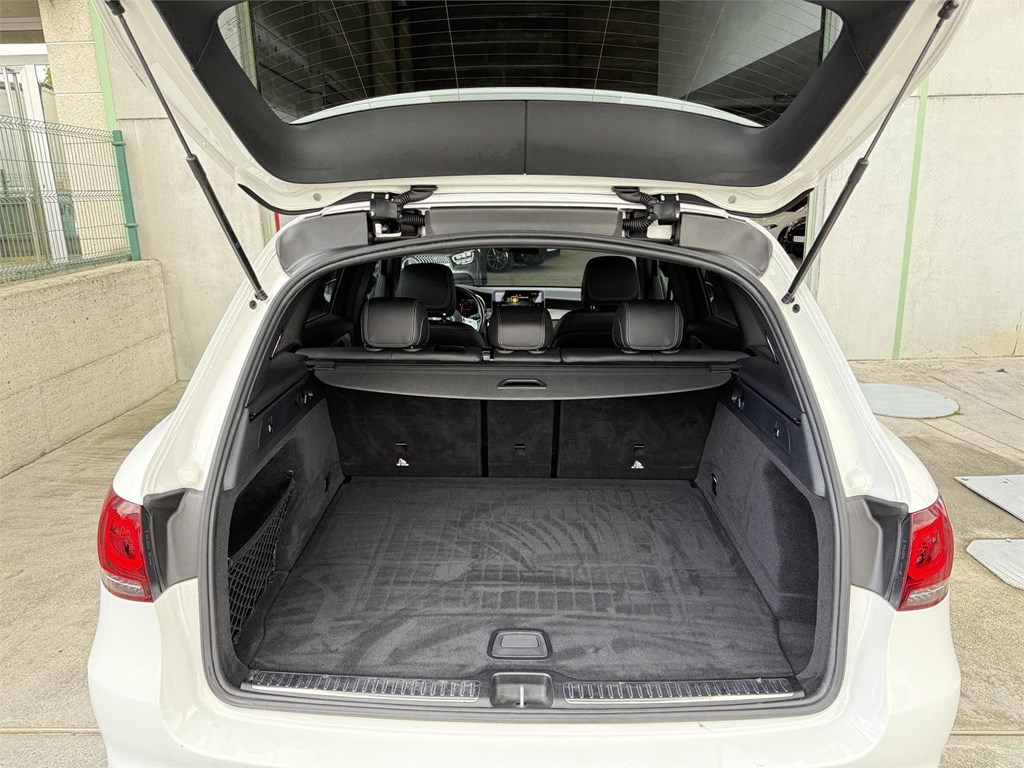 Foto 22 MERCEDES GLC 220D AMG LINE