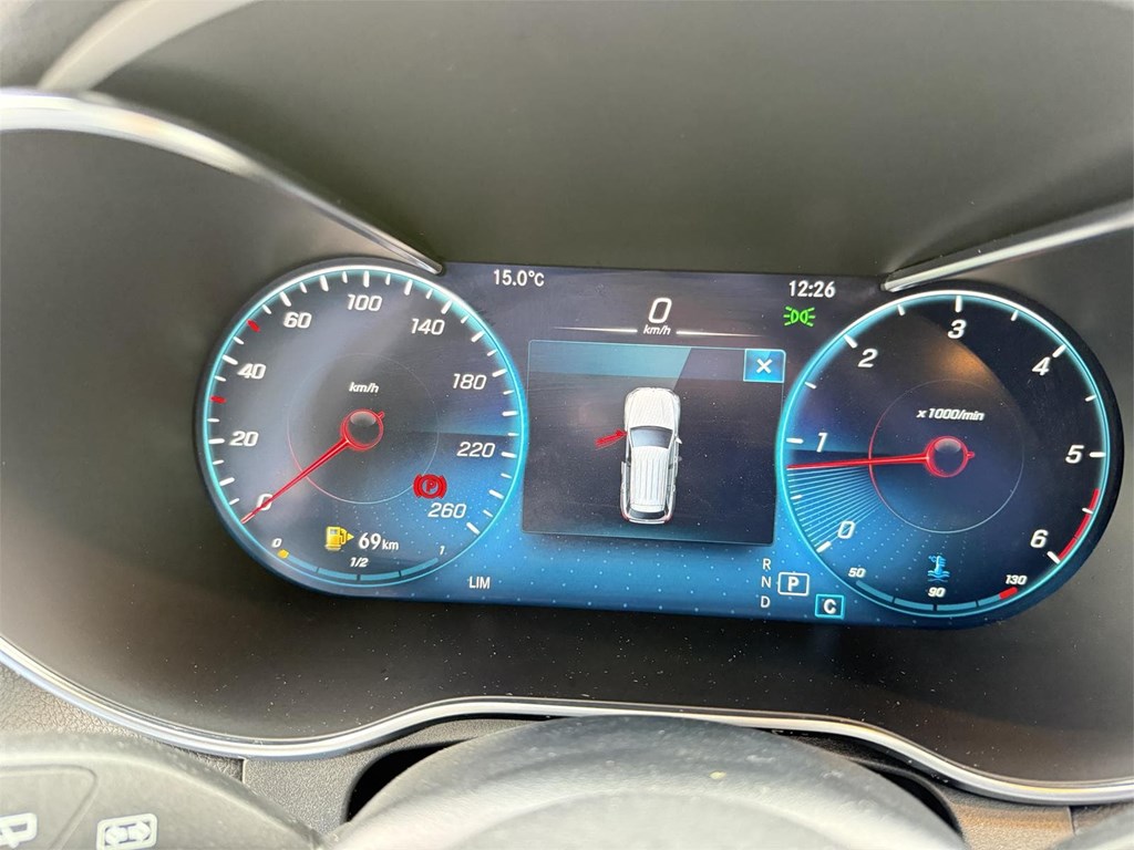 Foto 8 MERCEDES GLC 220D AMG LINE
