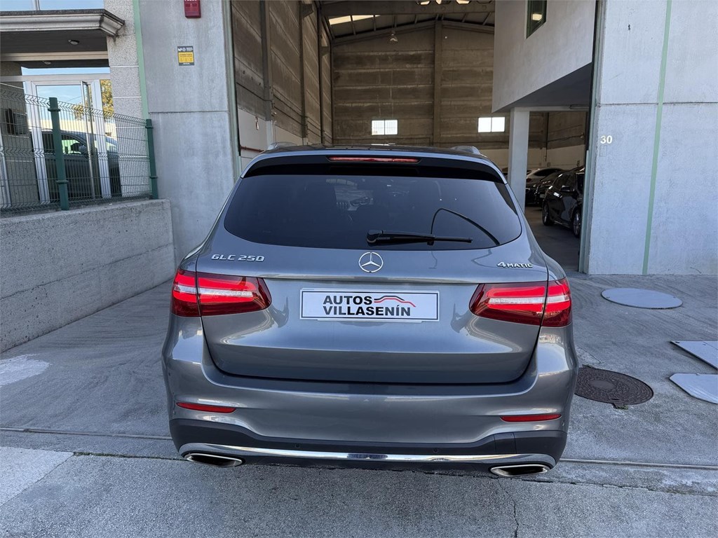 Foto 22 MERCEDES GLC 250 AMG LINE 9G-TRONIC