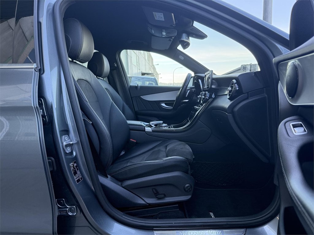 Foto 3 MERCEDES GLC 250 AMG LINE 9G-TRONIC