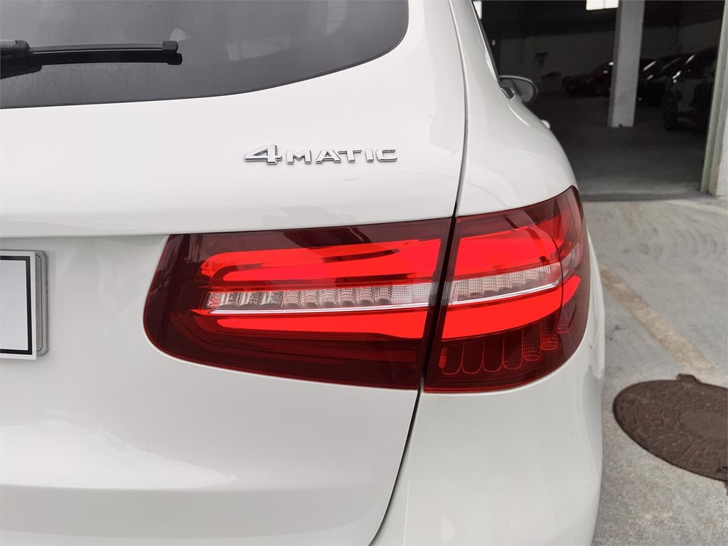 Foto 20 MERCEDES GLC 250D AMG LINE