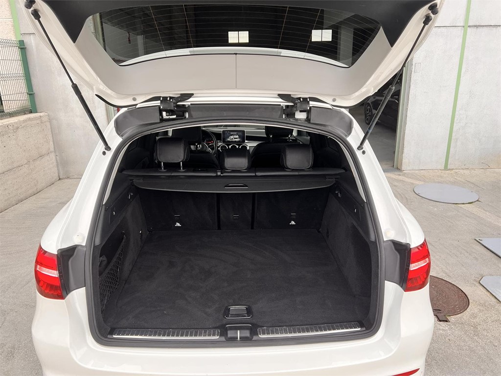 Foto 21 MERCEDES GLC 250D AMG LINE