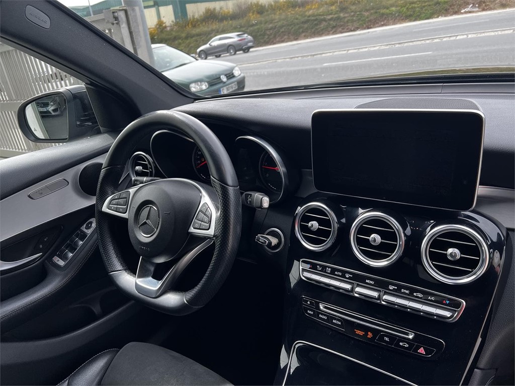 Foto 4 MERCEDES GLC 250D AMG LINE