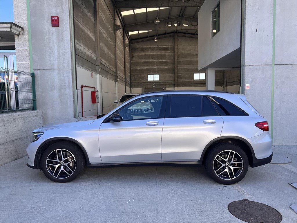 Foto 15 MERCEDES GLC 250D AMG LINE