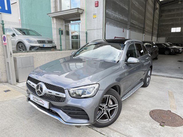 MERCEDES GLC 300D 9G-TRONIC AMG LINE