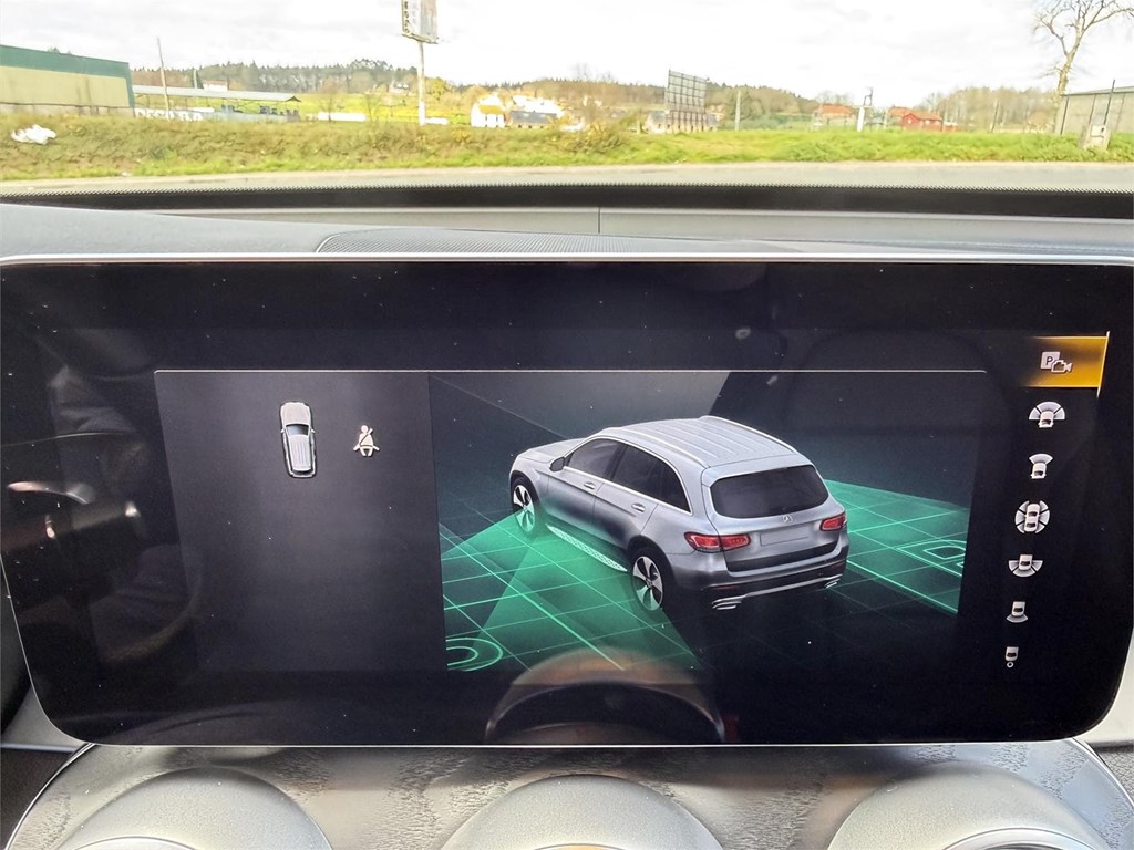 Foto 31 MERCEDES GLC 300D 9G-TRONIC AMG LINE