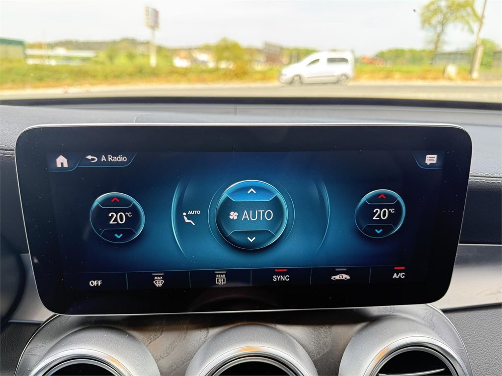 Foto 19 MERCEDES GLC COUPE 220D AMG LINE