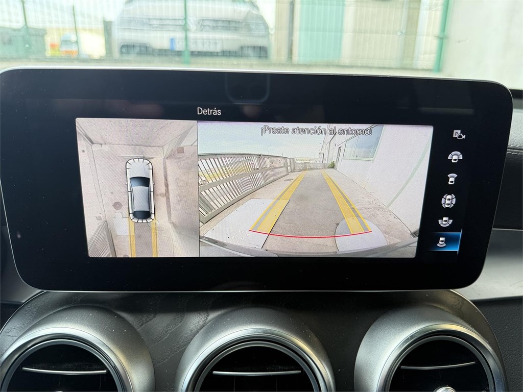 Foto 24 MERCEDES GLC COUPE 220D AMG LINE