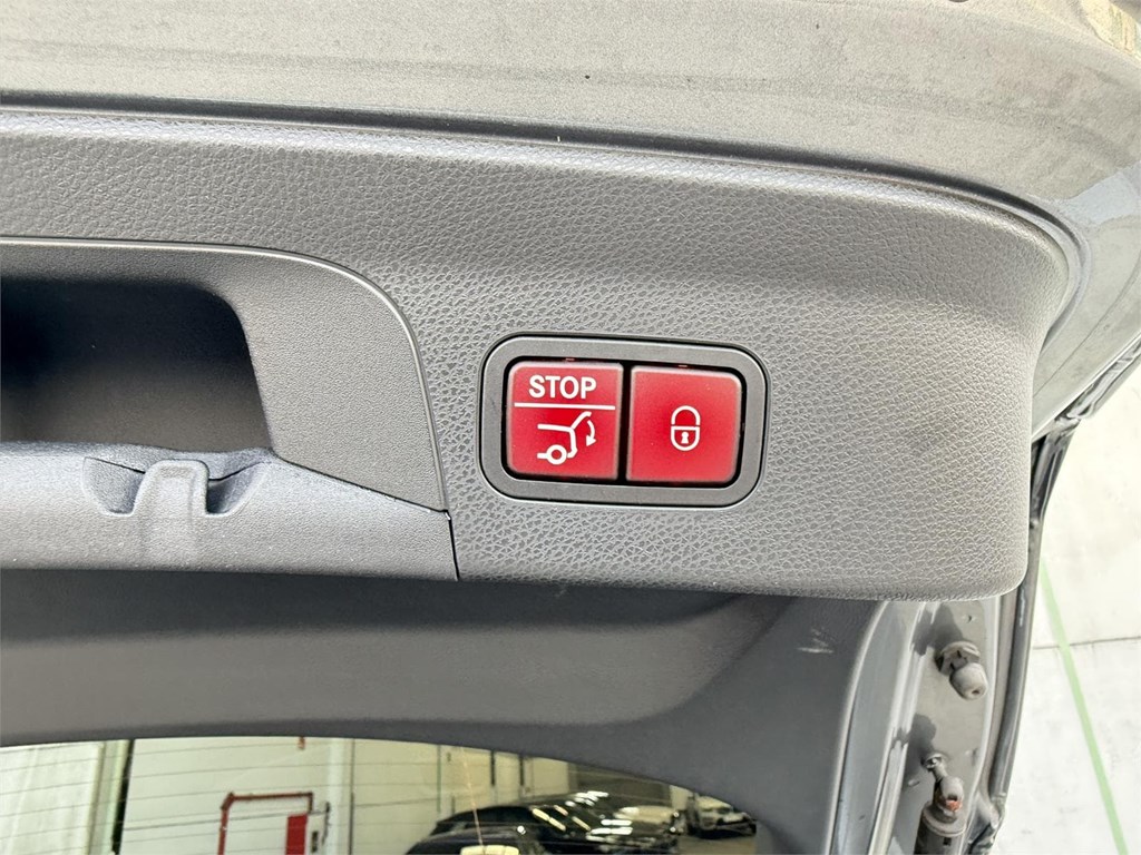 Foto 31 MERCEDES GLC COUPE 220D AMG LINE